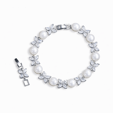 Natura – elegancka bransoletka z imitacją pereł i białymi kamieniami | Chloe DIAMOND