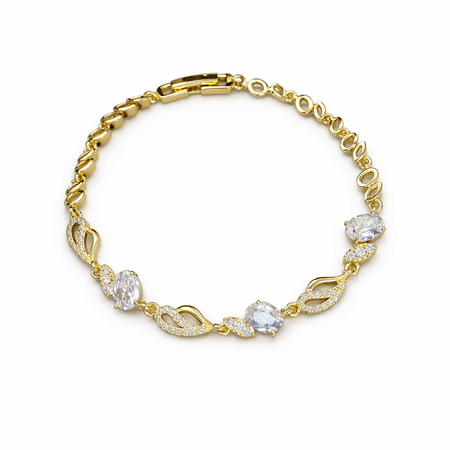 Aurelia Wave – bransoletka w kolorze złotym z białymi kamieniami | Chloe DIAMOND