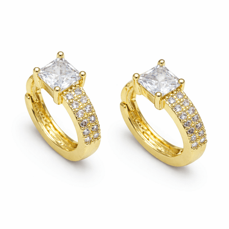 Aurora Square – kolczyki w kolorze złotym z białymi kamieniami | Chloe DIAMOND